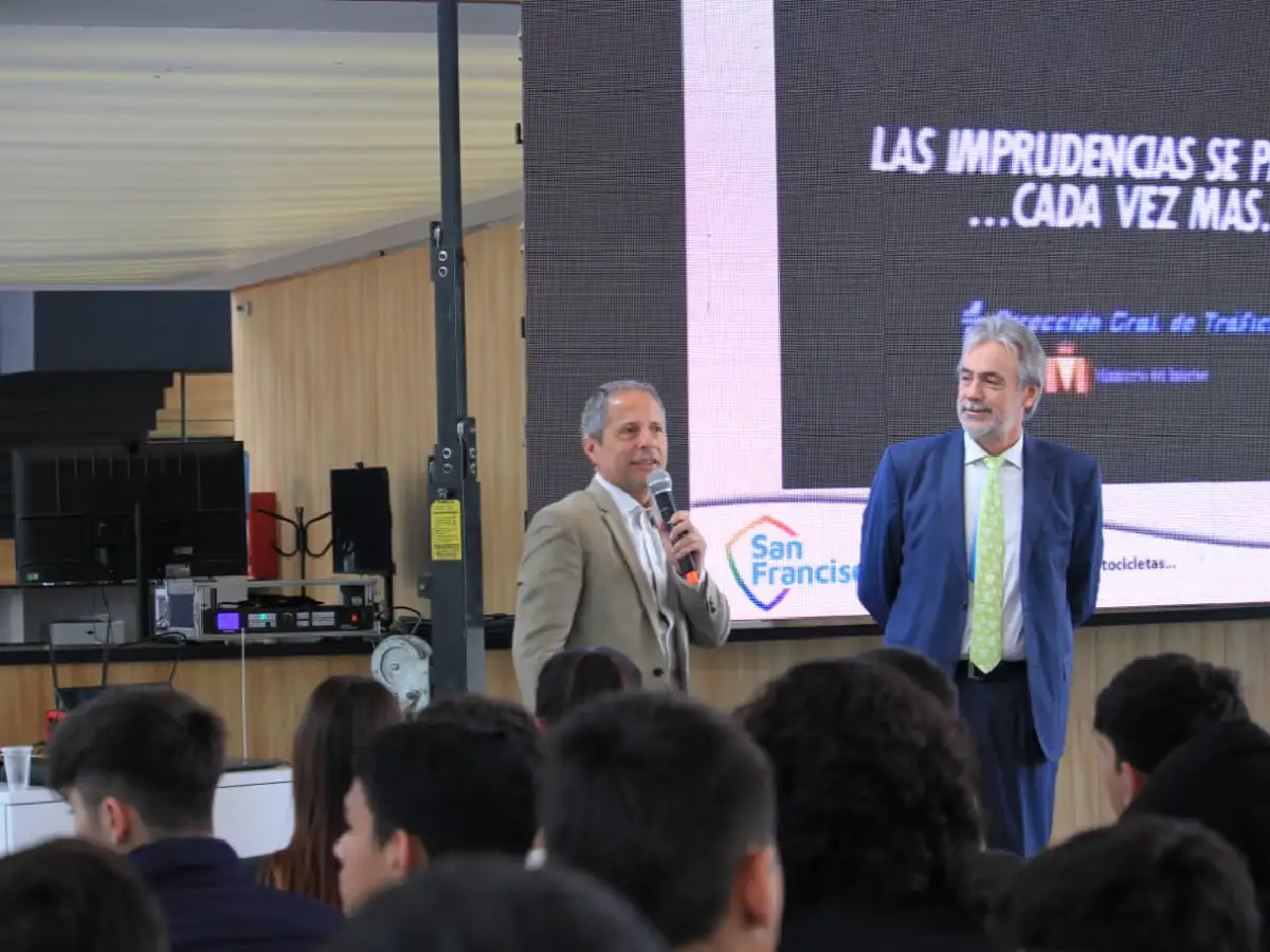 Primera licencia de conducir: adolescentes, entre el aprendizaje y la responsabilidad