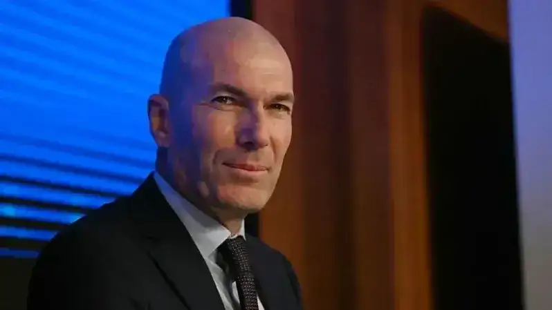 Zinedine Zidane fue confirmado como nuevo entrenador de la selección de Francia