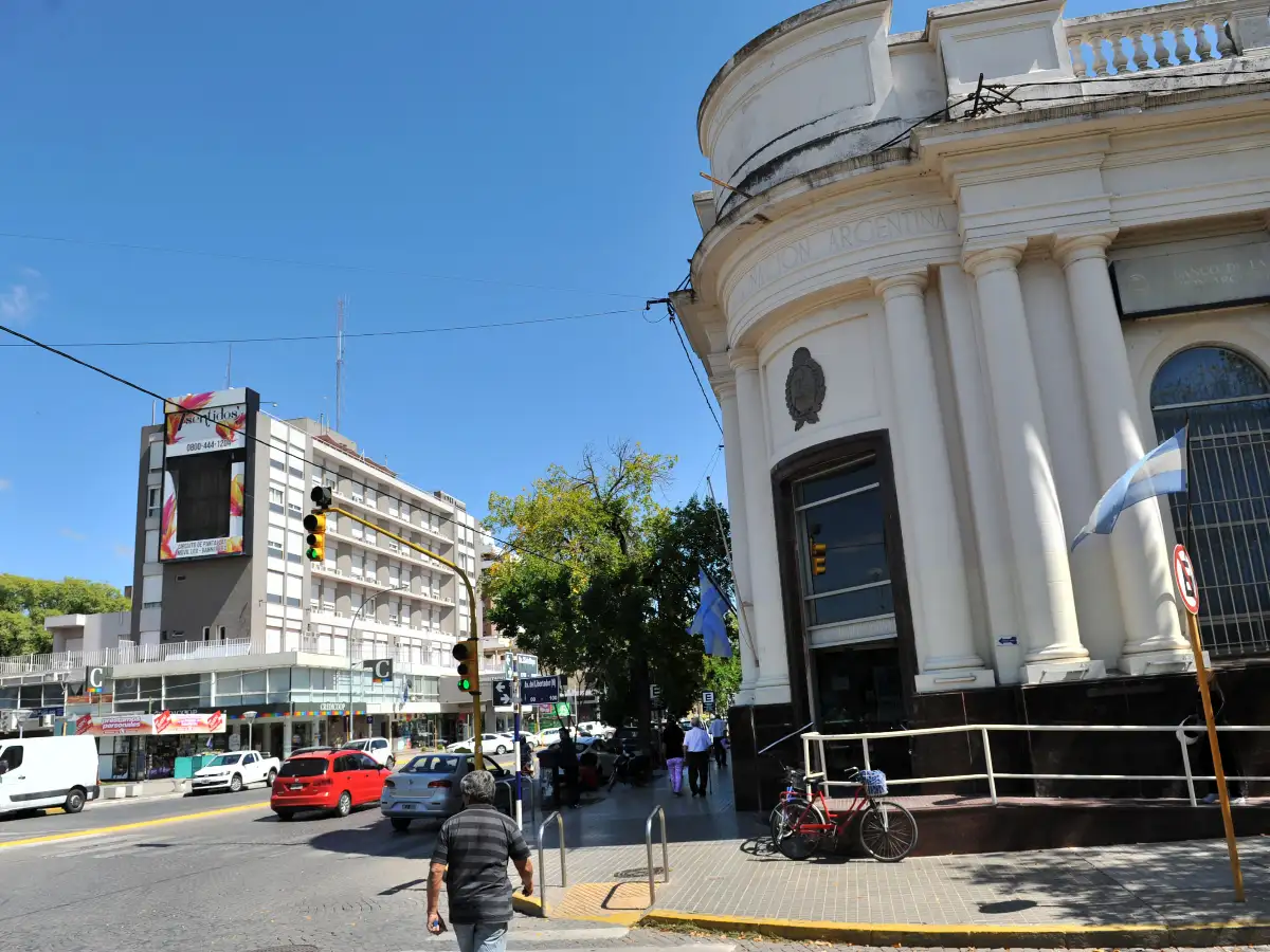 Bancarios iniciaron un plan de lucha con asambleas y se resiente la atención