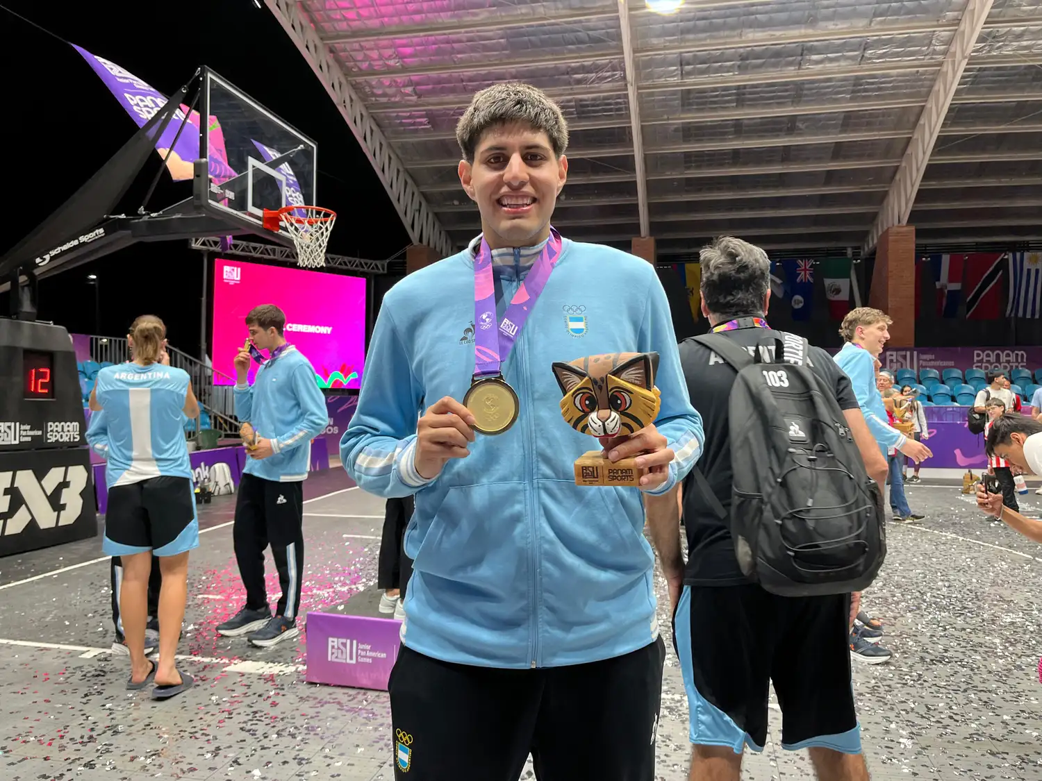El Chope con su medalla dorada. Foto: Fabián Gallego