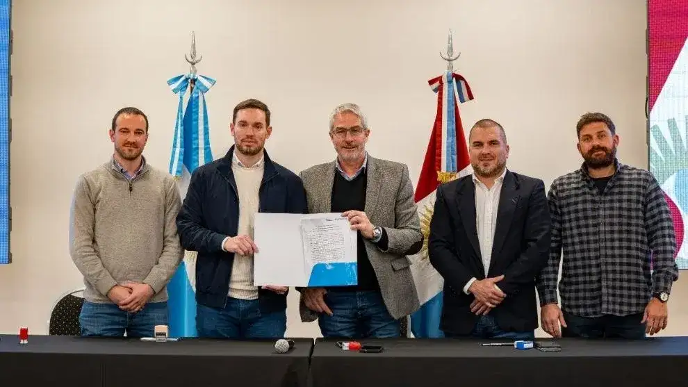 La provincia licitó obras para mejorar drenaje rural en las cuencas cercanas a La Francia