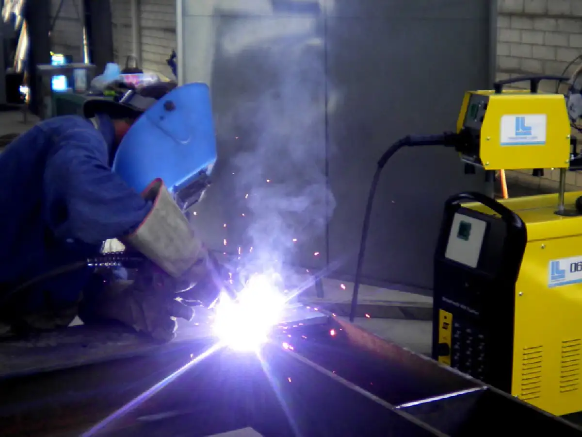 La actividad metalúrgica tuvo en marzo una caída del 8,7% interanual