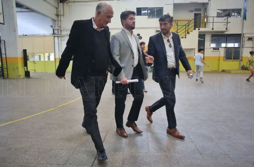 "Es difícil encontrar una salida porque es un caos"