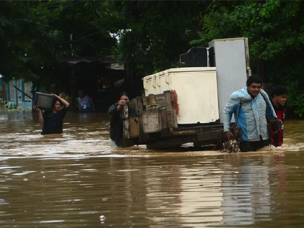 Más de 80.000 afectados y al menos 20 muertos por inundaciones en México ocasionadas por Eta
