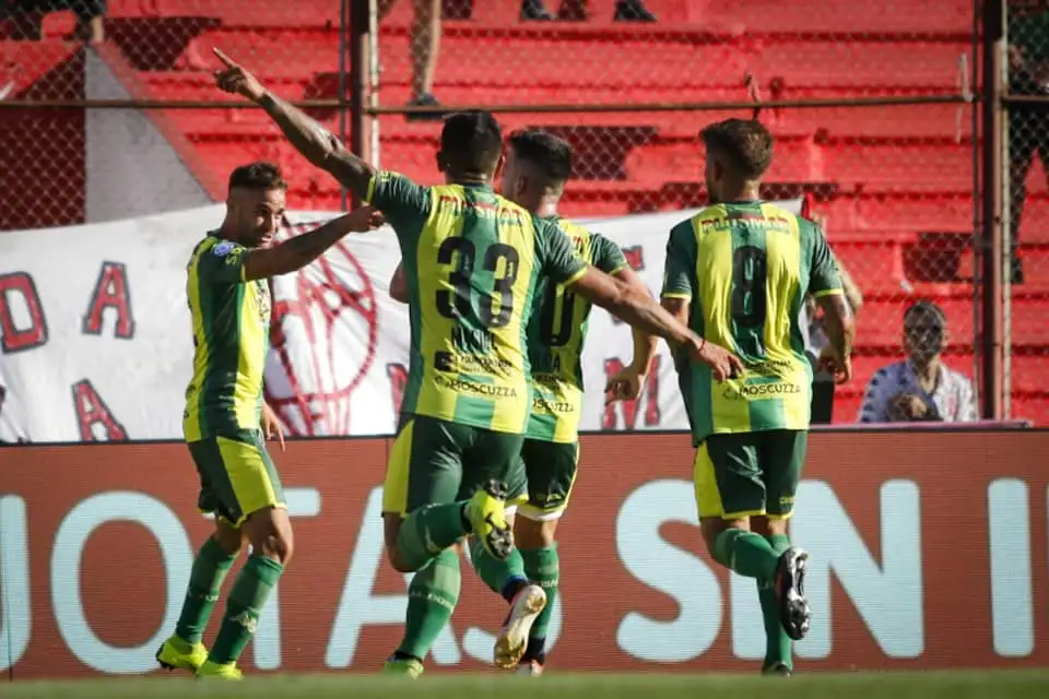 Aldosivi volvió al triunfo y salió de zona de descenso