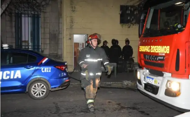 Santa Fe: tensión y motines en la prisión para mujeres de barrio Candioti