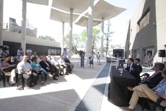 El tren urbano comienza a ponerse en movimiento