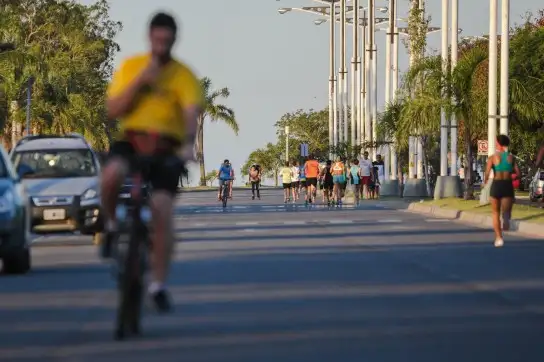 Corral inaugura una Estación de Entrenamiento de Calistenia en Costanera Oeste