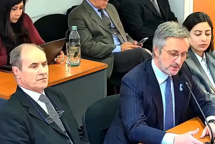 Villamide, a la izquierda, único condenado por el hundimiento del ARA San Juan.
