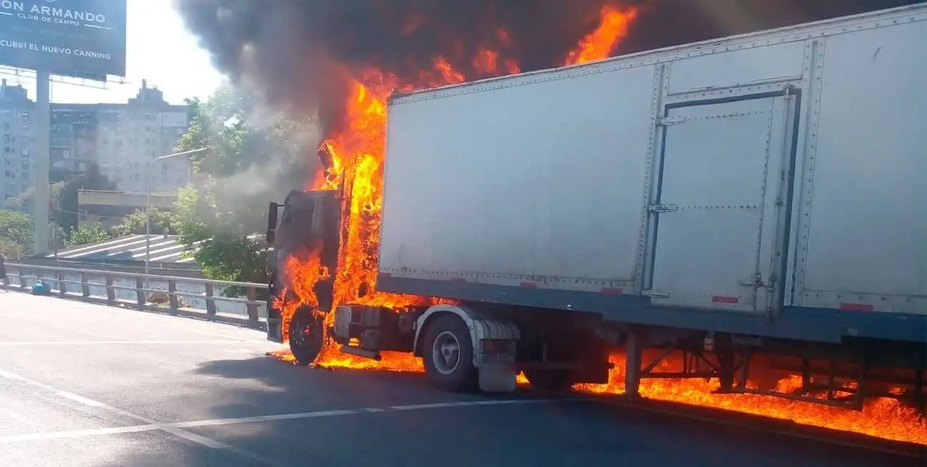 El hecho ocurrió en el kilómetro 15,8 cerca del ingreso a la General Paz