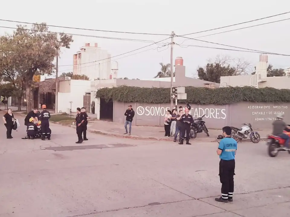 Servicios de emergencia trabajaron en el lugar del siniestro