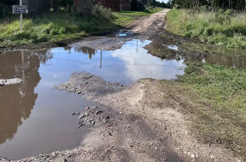 Denuncian que ambulancias y recolectores de residuos no pueden ingresar al barrio Mar y Sol