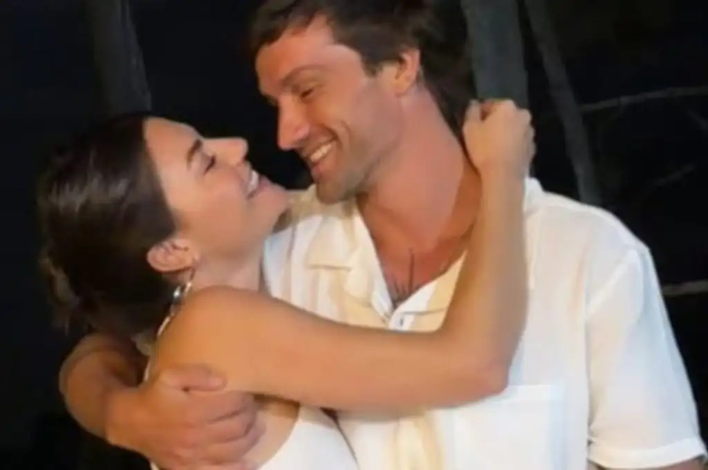 Sofía Jujuy junto a su novio