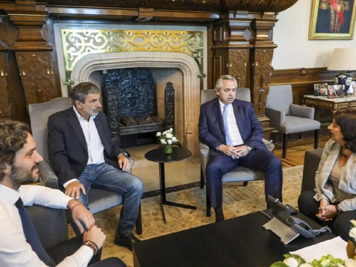 El Gobierno aumentó las becas para investigadores de Conicet