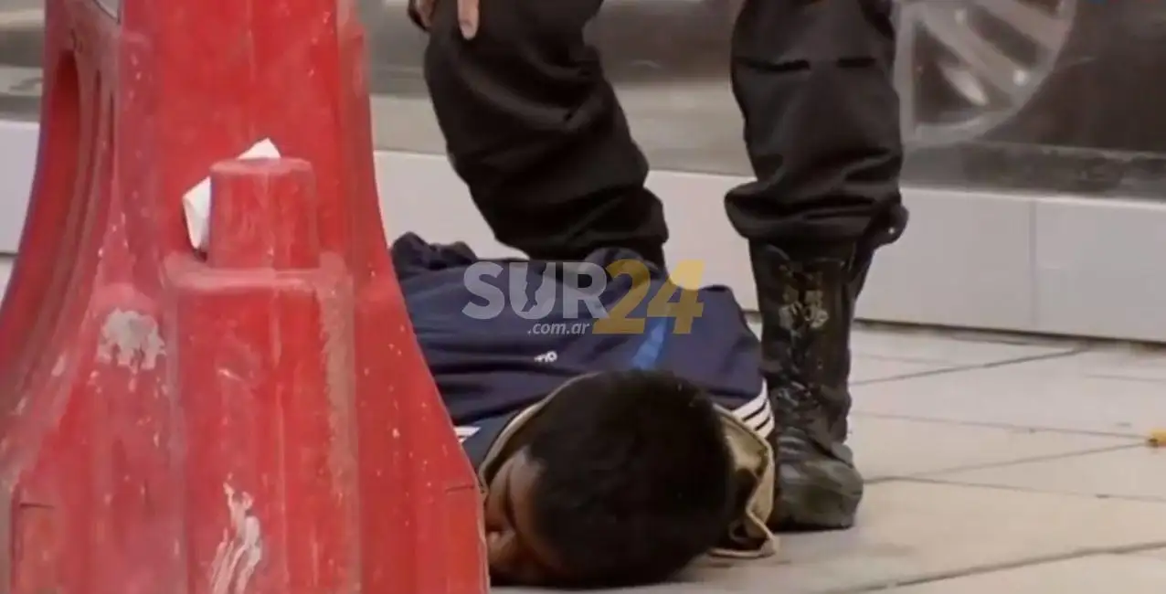 Atacó a una mujer policía, le robó el arma y abrió fuego en plena calle de Palermo