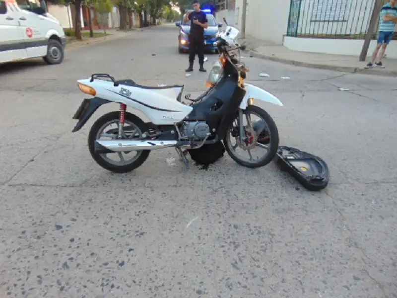 Venado Tuerto: camioneta chocó una moto y se dio a la fuga