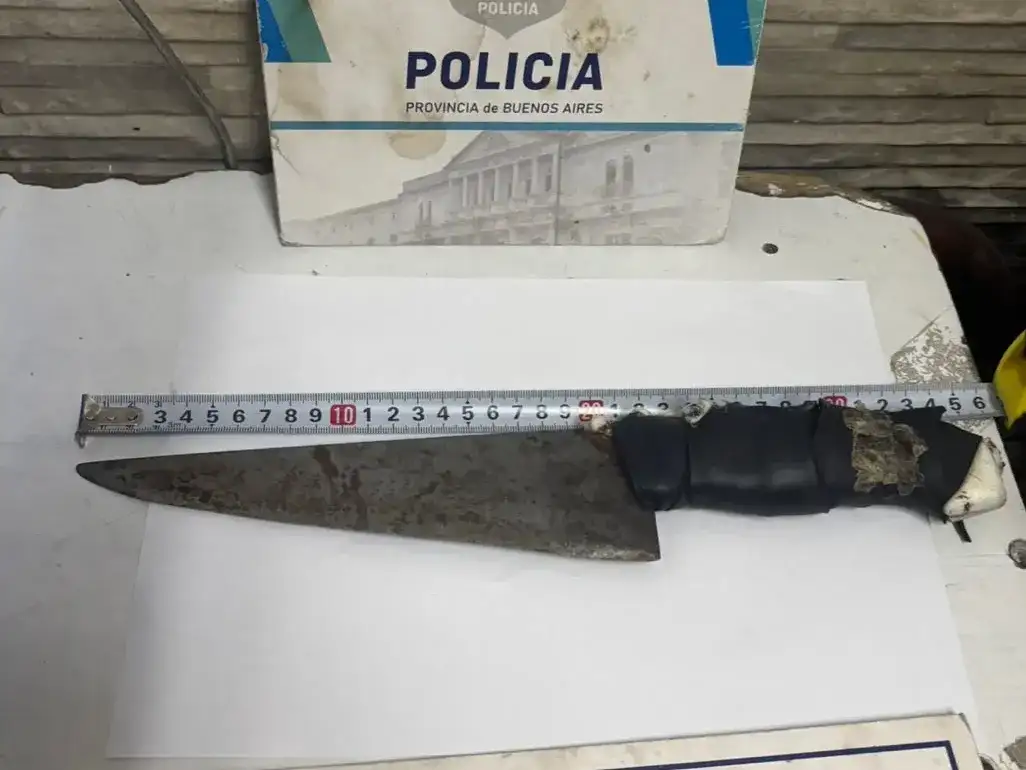 Intentó robarle a un joven con una cuchilla y terminó aprehendido
