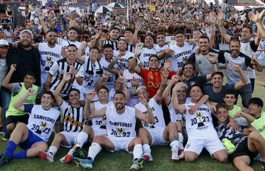 El fútbol marplatense vuelve a rodar