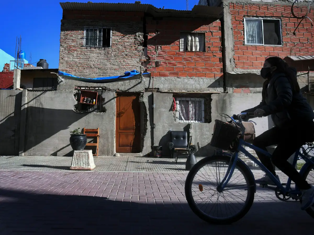 Se registraron 303 nuevos casos y 9 muertes