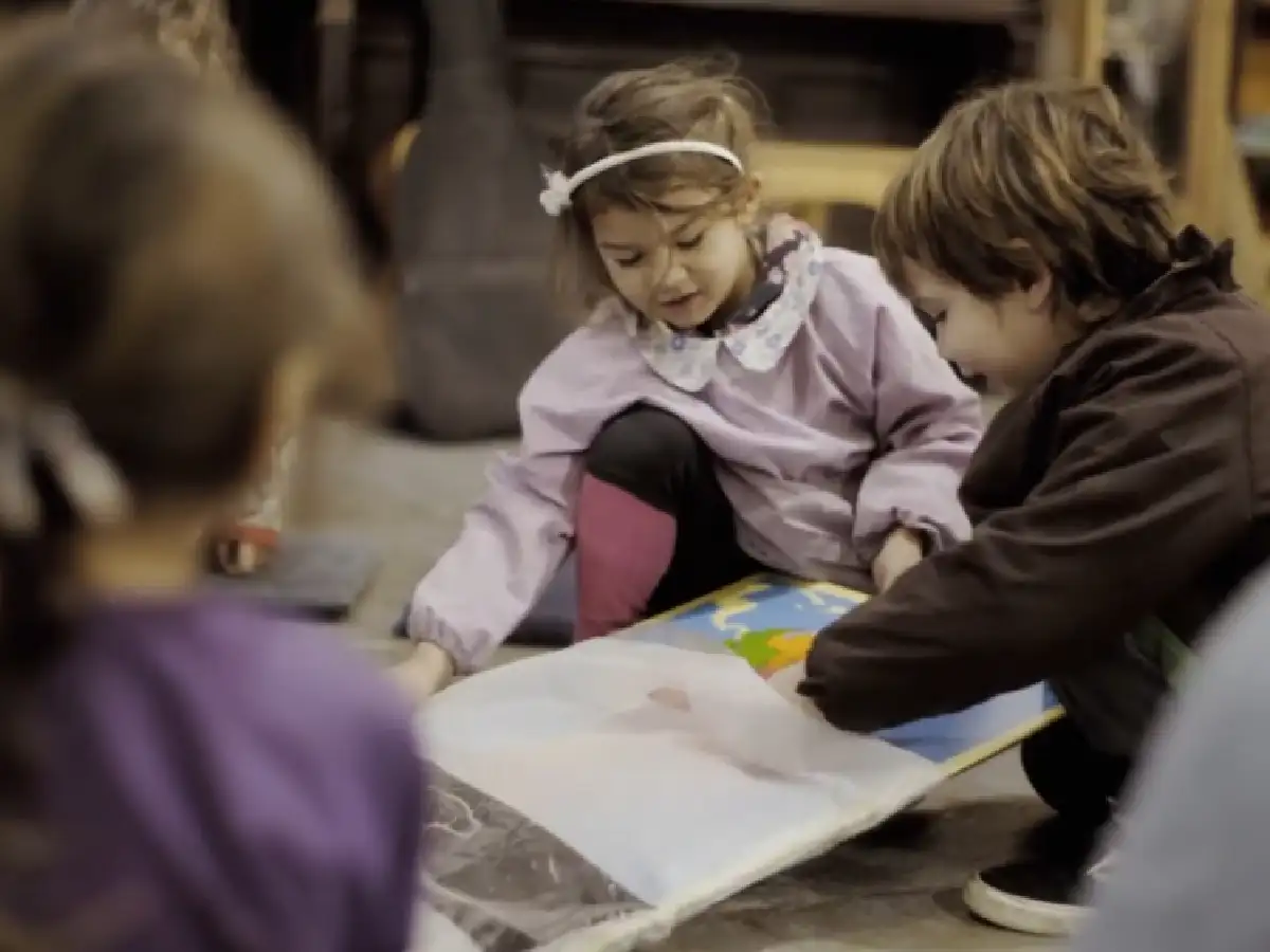 "Marea y viento": una alternativa  de educación con forma de comunidad y naturaleza   