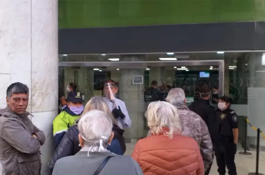 Adultos mayores: el sector más castigado por la cuarentena