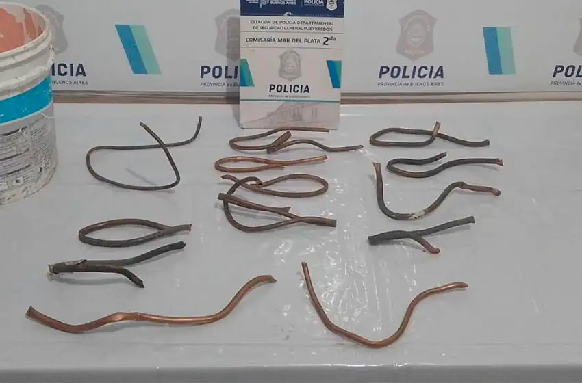 Lo atrapan con 13 caños de bronce de medidores de gas
