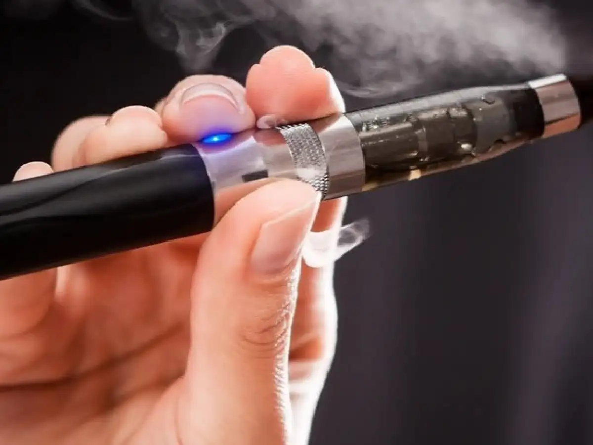 Cigarrillo electrónico: se registró el primer caso de un paciente internado por vapear en la Argentina