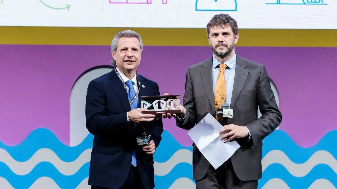 El intendente Bernarte disertó en China.