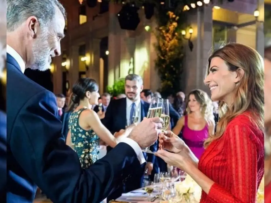 Juliana Awada y Felipe VI en una visita de los Reyes a Argentina en 2019.