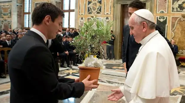 El papa Francisco suspendió el Partido por la Paz