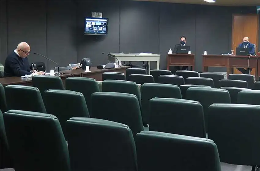 Solicitan hasta 10 años de prisión para los policías acusados de proteger una banda narco