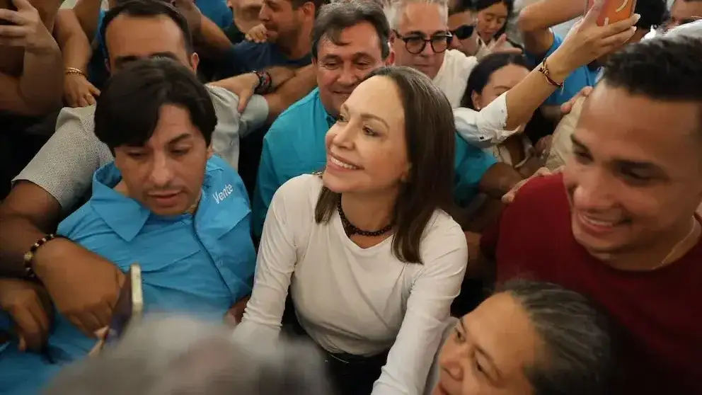 María Corina Machado durante su regreso a Venezuela, en la iglesia de Santa Rosa de Barquisimeto, estado Lara