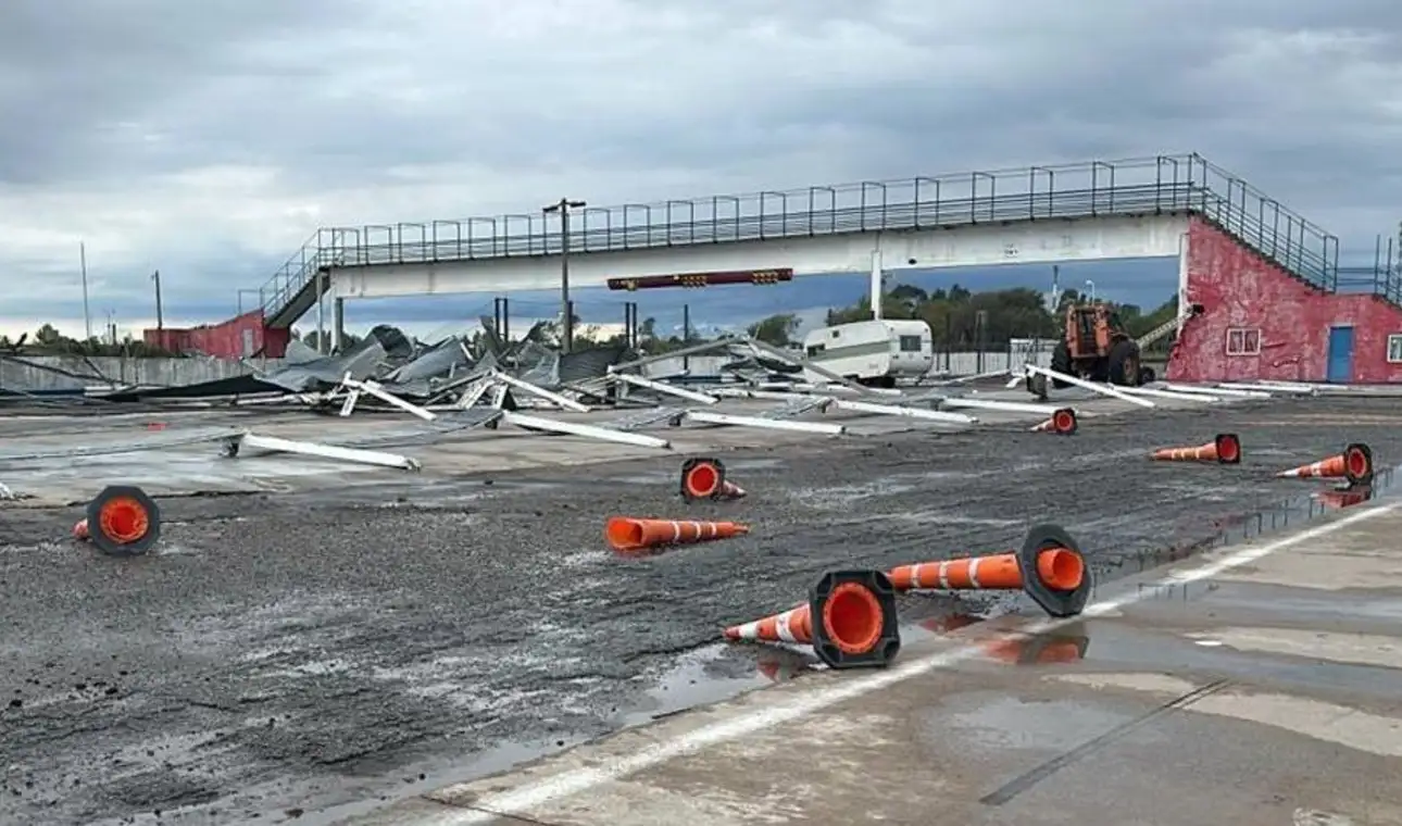 El autódromo de 9 de Julio fue arrasado por el temporal.