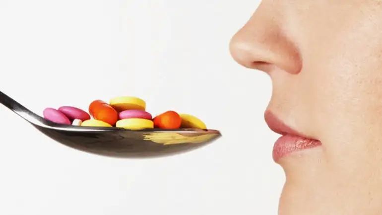 Ibuprofeno y paracetamol: los riesgos de abusar de la venta libre
