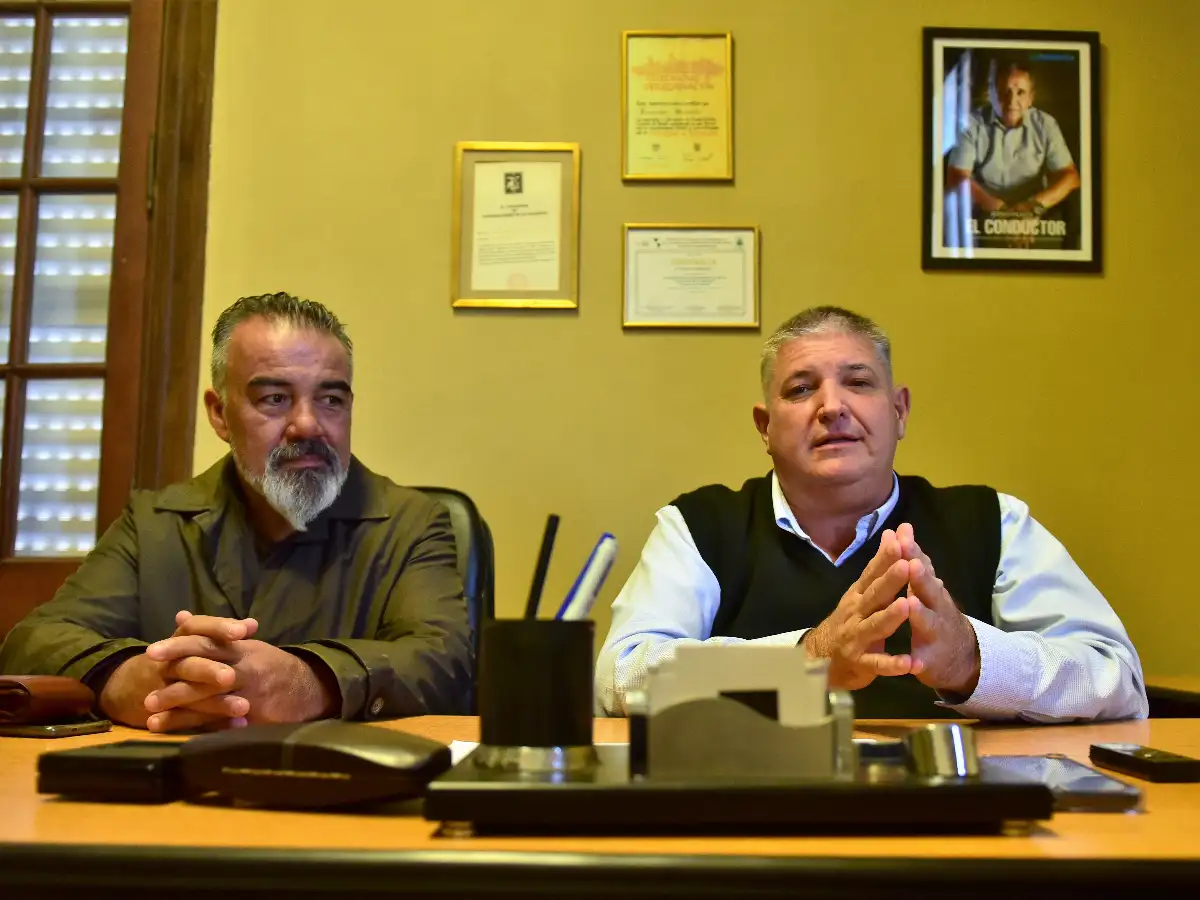 Los bancarios celebran su día  con fiesta y un suculento bono    