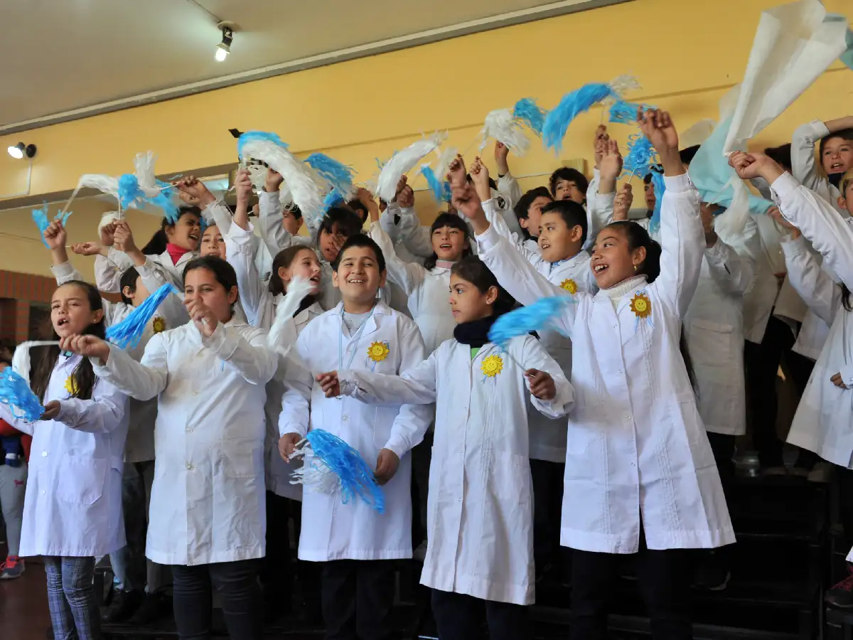 A partir de 2020, los alumnos secundarios deberán prometer lealtad a la Constitución Nacional