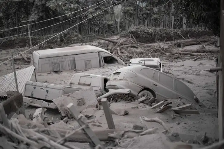 Guatemala: 69 muertos tras la explosión del Volcán de Fuego