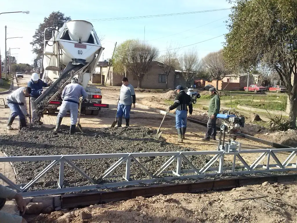 Continúan las obras de pavimento, mejorado y cordón cuneta en Punta Norte