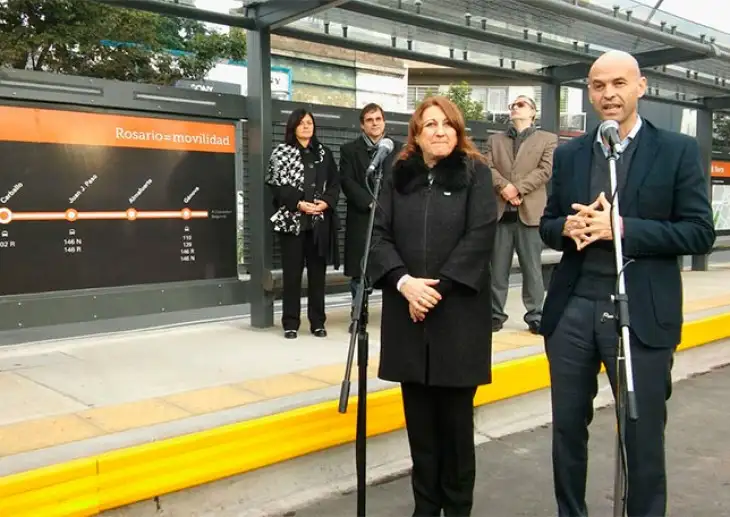 Fein y Dietrich inauguraron el carril exclusivo en avenida Alberdi