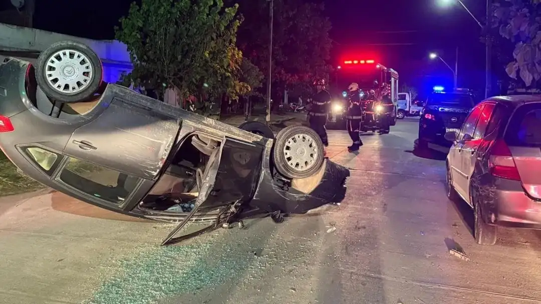 Un auto volcó en la zona sur de San Francisco
