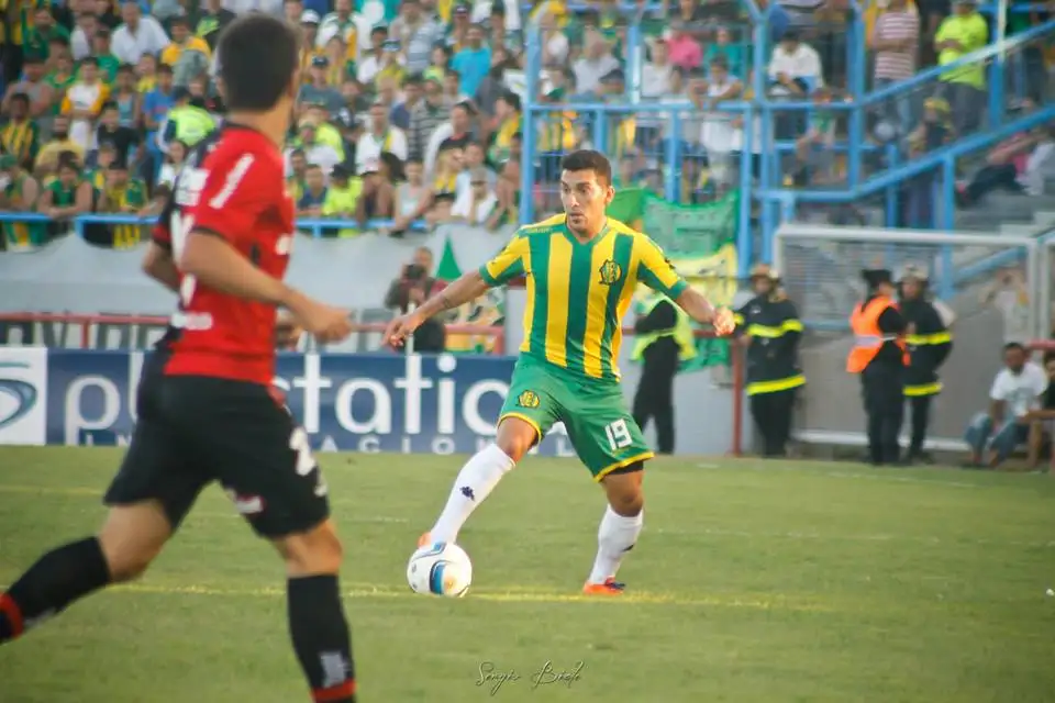 Rivero tiene un desgarro
