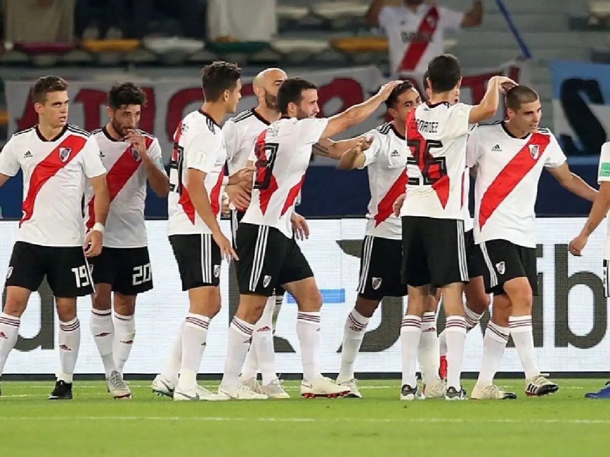 River buscará imponer "topes" salariales por la crisis