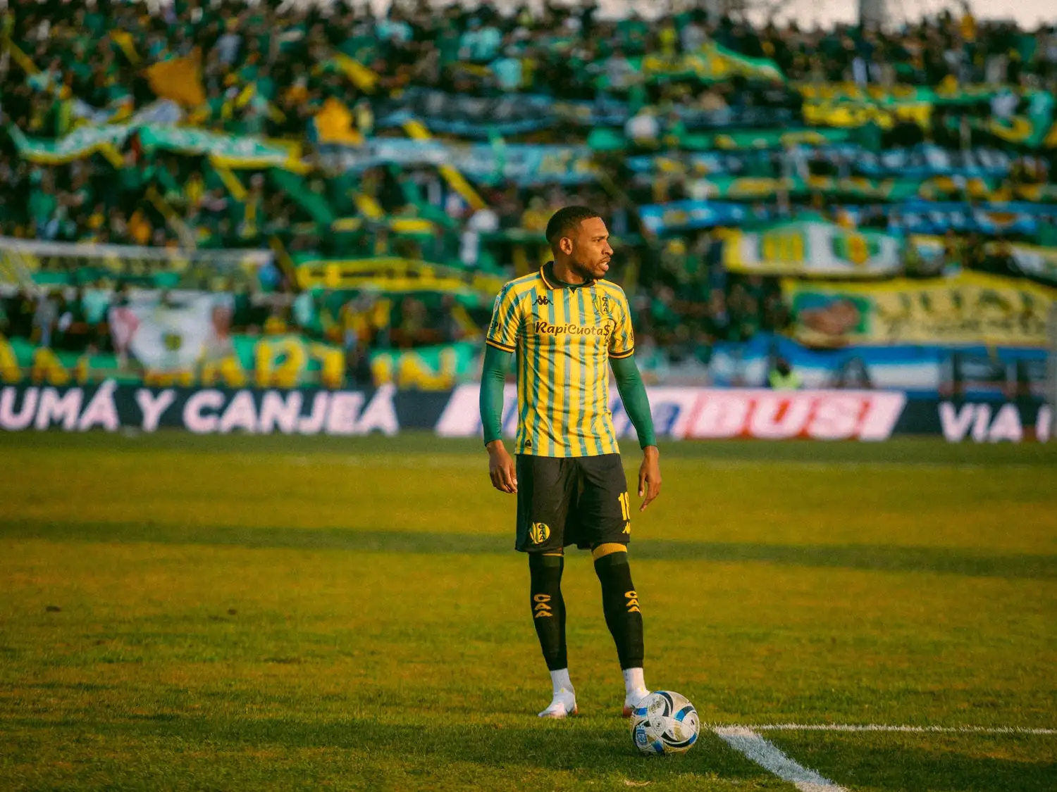 Ayrton Preciado en la primera fecha del Clausura (Foto: Prenss Aldosivi)