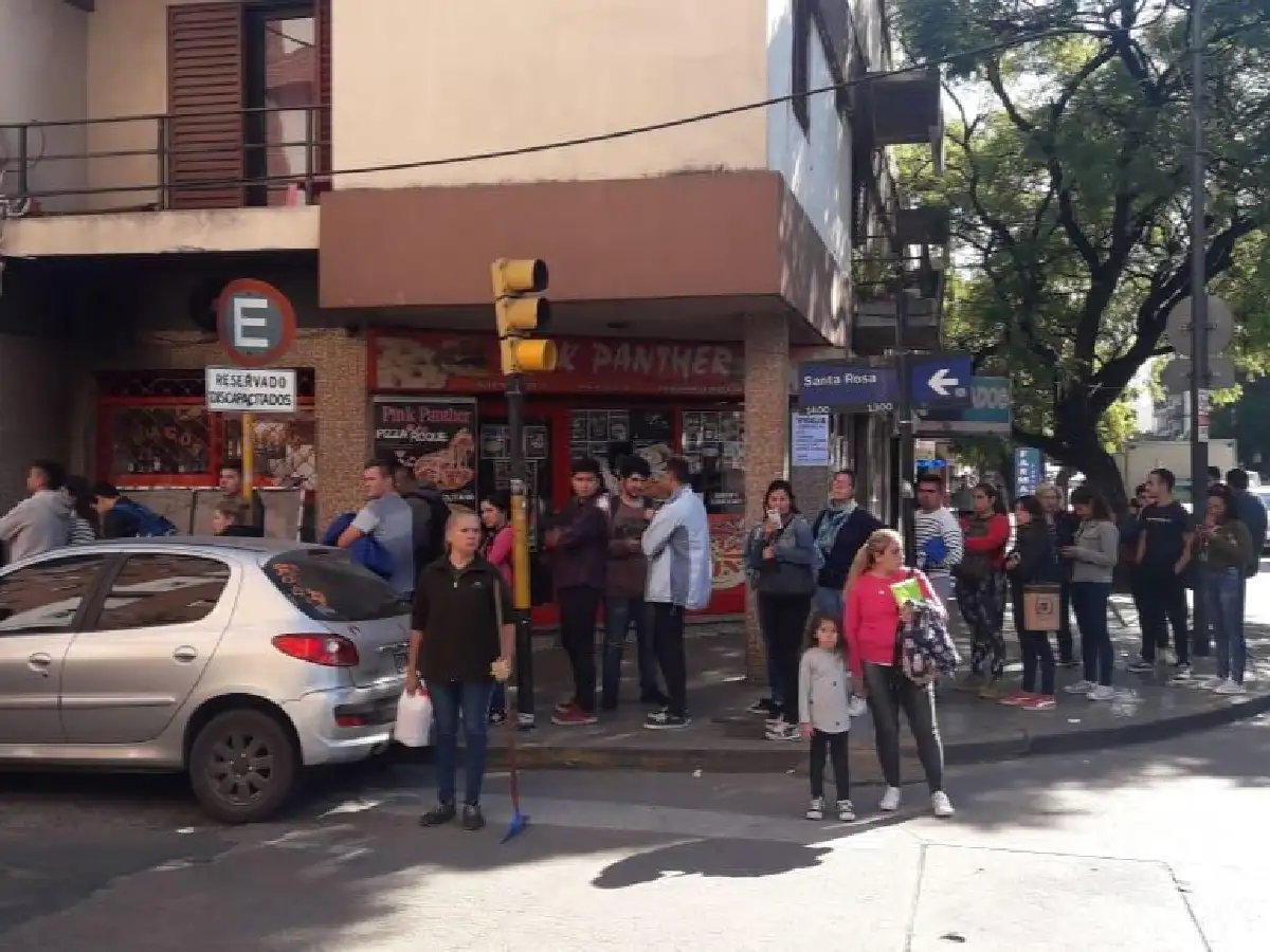 El Ejército abrió inscripciones para ser soldado voluntario: largas filas en Córdoba