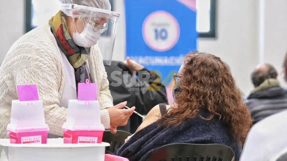 Covid: desde esta semana vacunan a mayores de edad sin turnos previos en Santa Fe