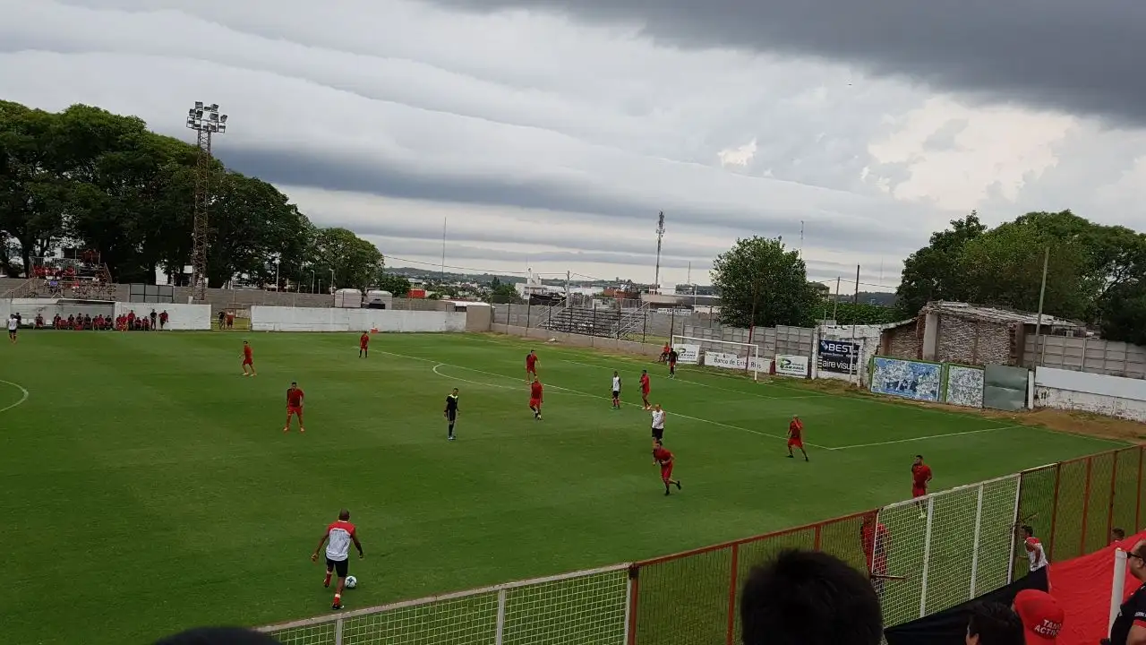 Amistoso: Colón fue mucho para Atlético Paraná