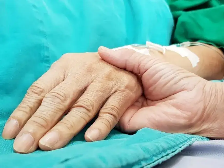 La implementación no es solo un trámite administrativo; es la respuesta a una demanda social que buscaba otorgar un marco de legalidad y humanidad a aquellos pacientes terminales atrapados en cuadros de dolor insoportable.