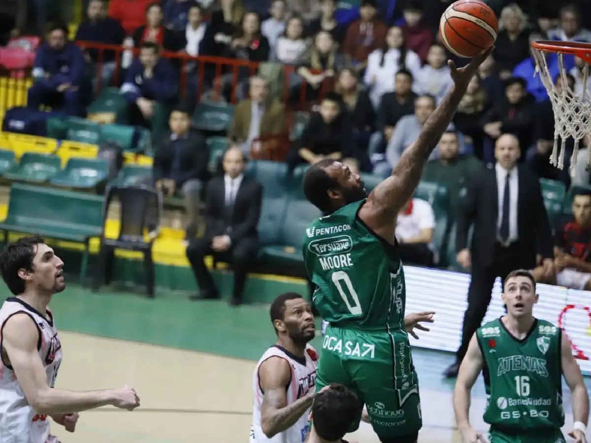  Atenas logró una importante victoria