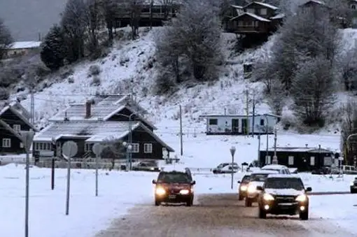Nieva en Ushuaia, a un mes del comienzo del verano
