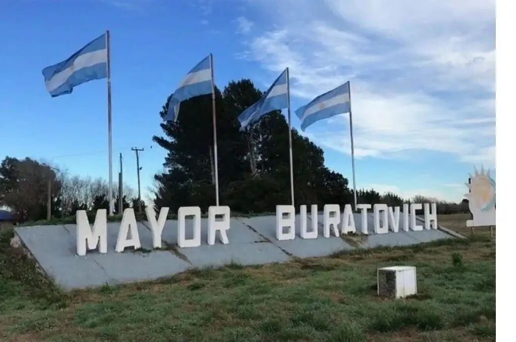 Mayor Buratovich: apuñaló a su mujer y lo detuvieron cubierto de sangre